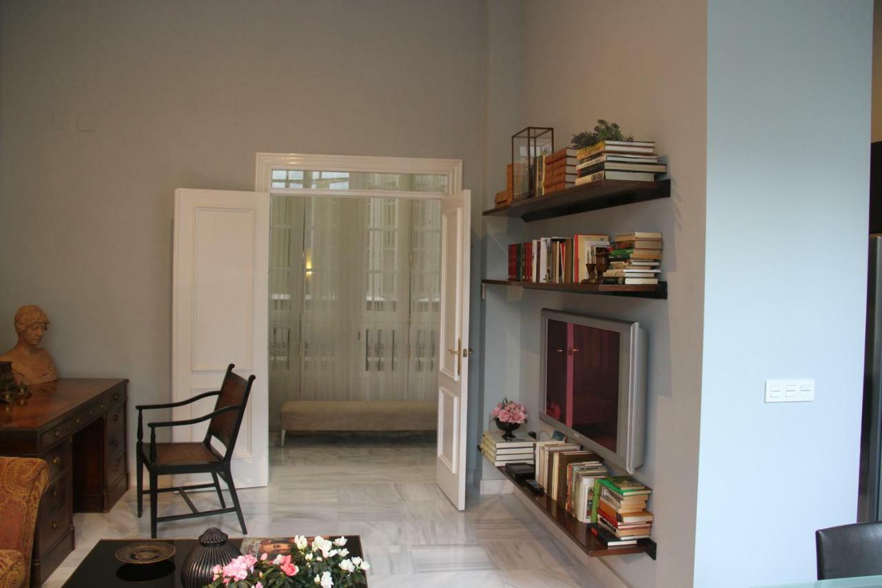 Luxurious 2 Bedroom Flat In A Historic Building Sewilla Zewnętrze zdjęcie