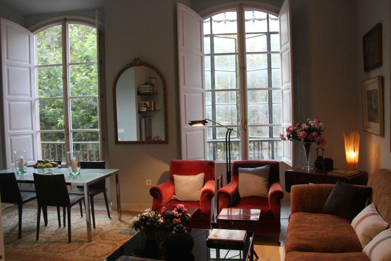 Luxurious 2 Bedroom Flat In A Historic Building Sewilla Zewnętrze zdjęcie